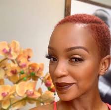 Lovely Photos of Nandi Madida Beautiful Pink Hair