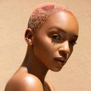 Lovely Photos of Nandi Madida Beautiful Pink Hair