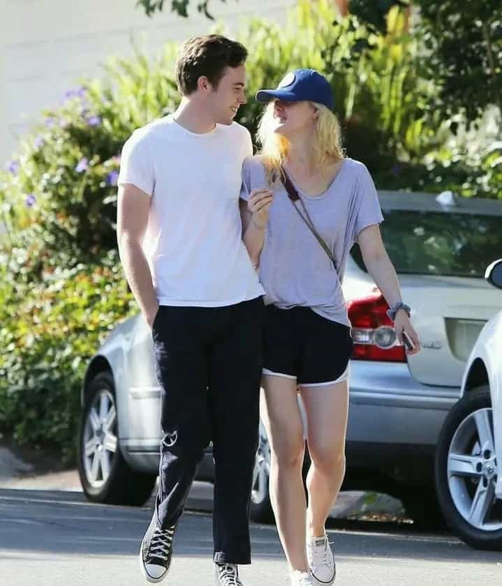 Elle Fanning Boyfriends